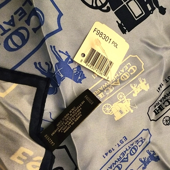 Authentic Coach 100% Silk Scarf/Kerchief - NWT - Picture 3 of 9